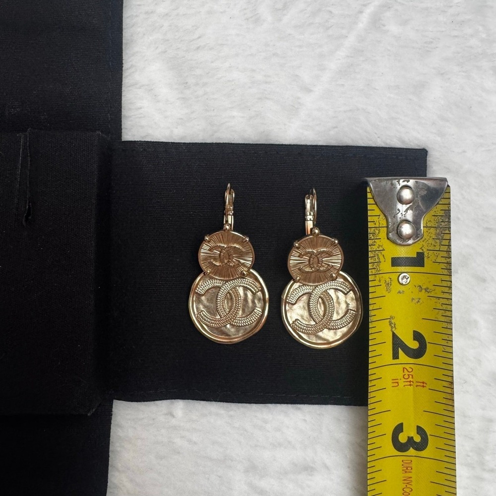 Chanel Women's 22P Free Spirit CC Logo Gold Tone Coin Dangle Drop Hoop Earrings - Picture 8 of 14